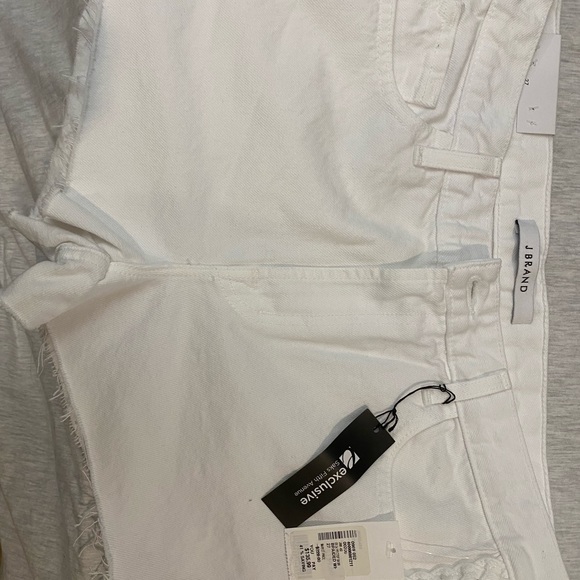 J brand white shorts new - Picture 2 of 4